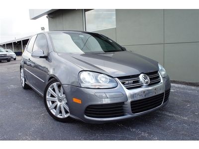 2008 vw r32 blue-tooth leather we finance