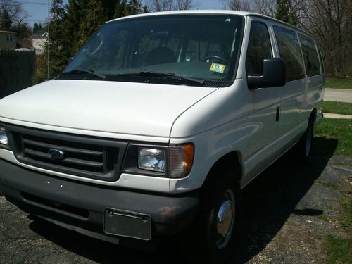 15 passenger ford e350 van 70kmi one owner ideal for church or daycare or family