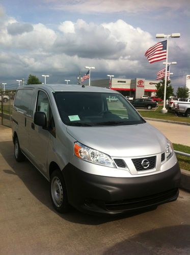Nissan nv200  fresh from the factory!!!! compact cargo! make an offer!!!