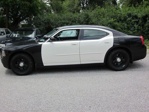 2009 dodge charger police package, hemi ,well maintained 108k miles , inspected