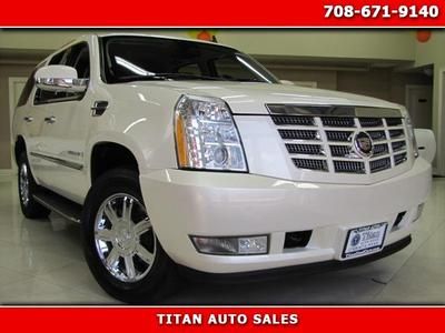 Chrome package super clean 2-owner suv fully loaded easy financing maintained