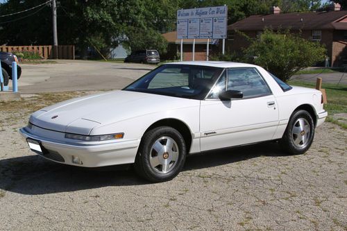 1990 buick reatta coupe very nice!!!
