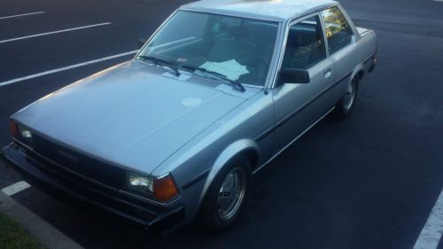 1982 toyota corolla dlx sedan 2-door 1.8l