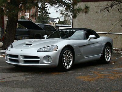 2003 dodge viper srt-10 convertible perfect car with 10k miles