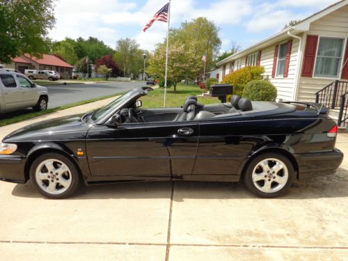 2000 black convertible with leather interior. turbo engine, automatic, loaded