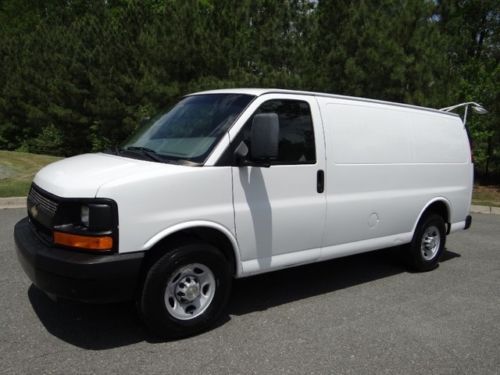 Chevrolet : 2009 express 2500 cargo utility racks bins new tires 1owner records