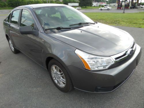 2010 ford focus se, no reserve, extra clean, only 53k miles, like new condition