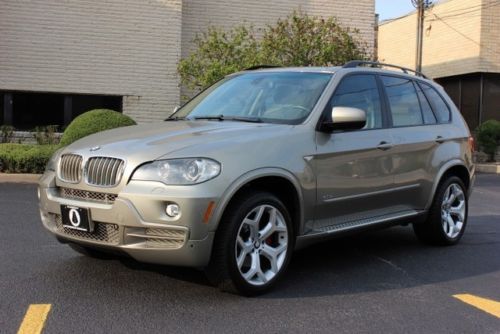 Beautiful 2007 bmw x5 3.0si, loaded with options, just serviced