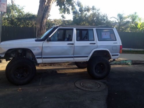 1990 jeep cherokee larado - primary off-road toy