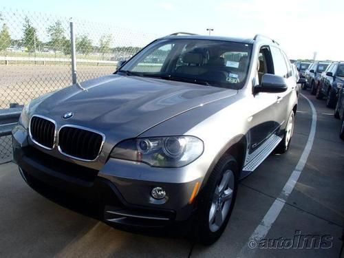 Bmw x5 2008 - 6-cylinder gas - leather interior - moon roof - 40k miles