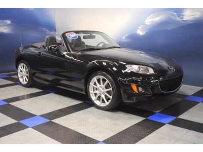 **like new**09 mazda mx-5 convertible~only 2,900 miles~6spd~local~summer fun~wow