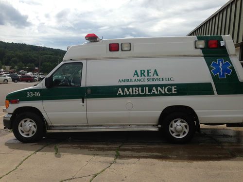 2005 ford e350 ambulance