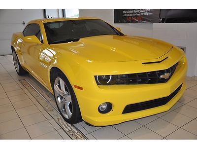 2ss 6.2l 6speed auto low miles heated leather power seats stabilitrak yellow cd
