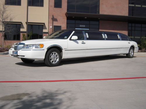 2000 white lincoln town car stretch limo 120" krystal