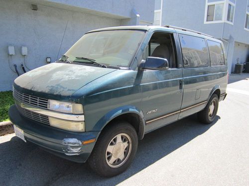 1996 chevy astro van-green-needs work-as is auction