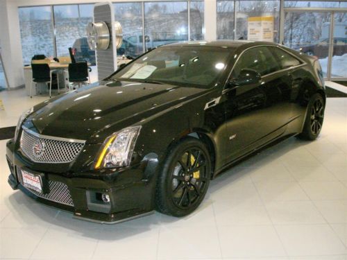 2012 cadillac cts v coupe 2-door 6.2l 1owner 1187 miles