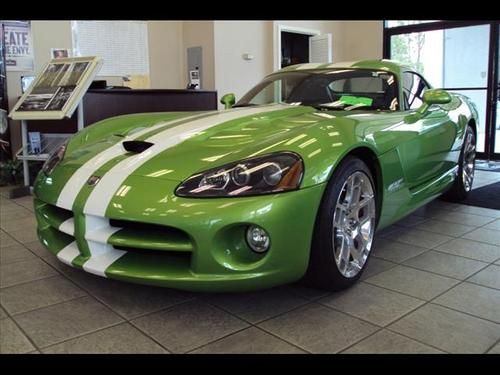 2008 dodge viper srt10  rarest of the rare! snakeskin green with stripes! 600 hp