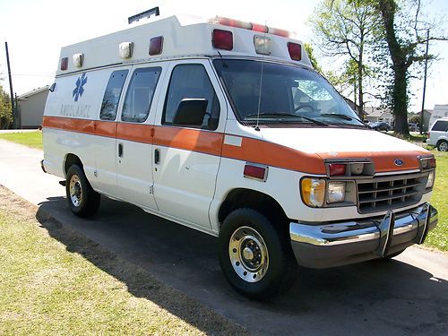 Ford e-350 7.3l diesel ambulance only 86k miles! runs great! no reserve!