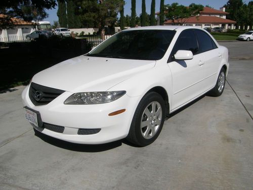2005 mazda6 , great gas milage , super clean , great driver
