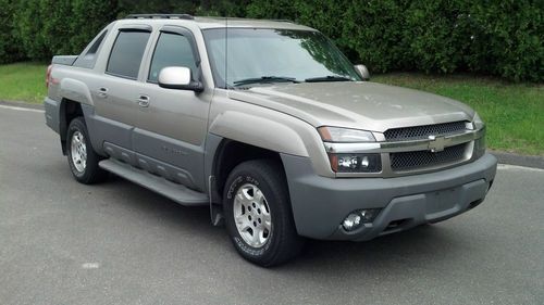 2002 chevrolet avalanche 1500 z71 heated leather and roof, 97k miles,1 owner