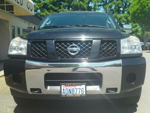 2004 nissan armada **1 owner, low miles, 25 records on carfax**