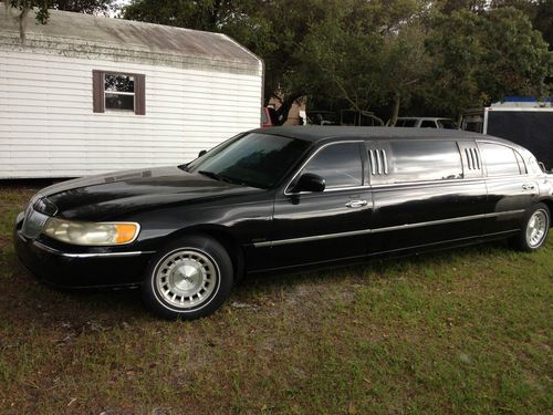 1999 lincoln town car executive limousine 4-door 4.6l 70 inch stretch