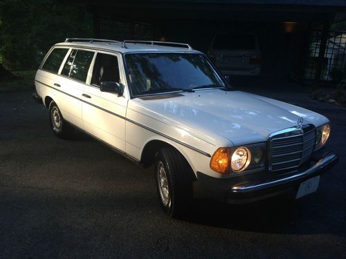 1983 mercedes benz 300 td estate wagon -- low reserve!  manual!!!! and low miles
