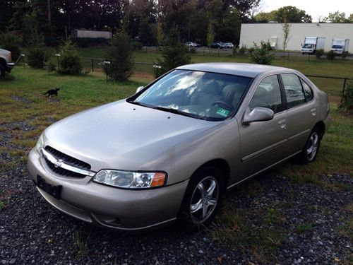 2001 nissan altima gxe/se, just traded, runs great, no reserve, l@@k!!!