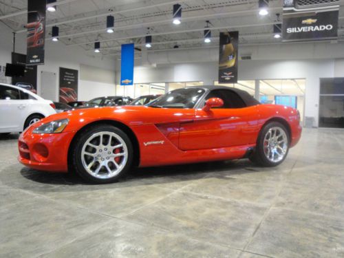 Accident-free red 2004 dodge viper srt10 8.3lv10 convertible priced 2 sell!