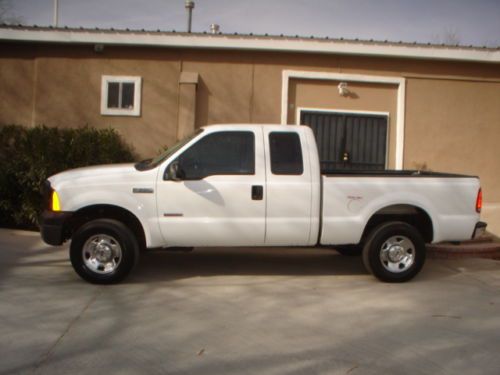 2006 ford f250 4x4 62,000 miles very clean 6.0l v8