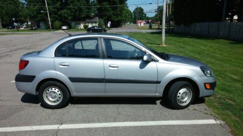 2008 kia rio very low miles, 58,040 miles, never wrecked, clean title, warranty