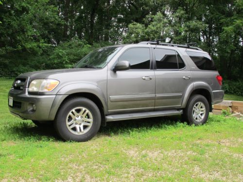 2005 toyota sequoia sr5 4wd heated leather seats jbl stereo seats 8 gray