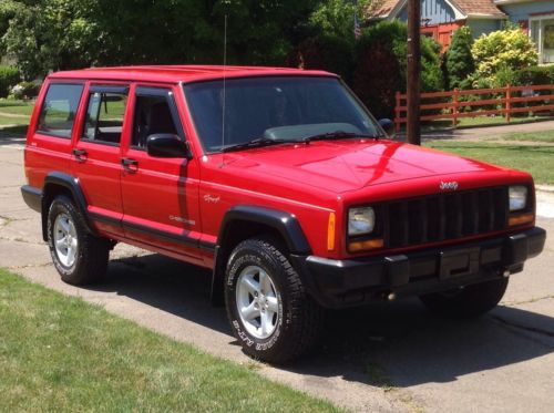 1997 jeep cherokee sport 4x4 original owner, 39k original miles! must see! auto.