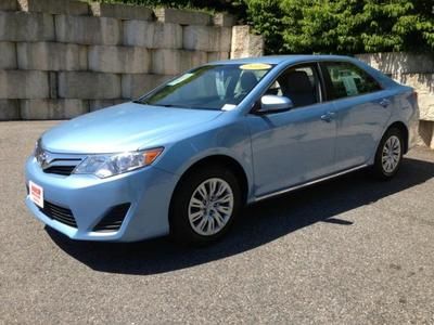 2012 camry le we finance lifetime warranty low miles very clean