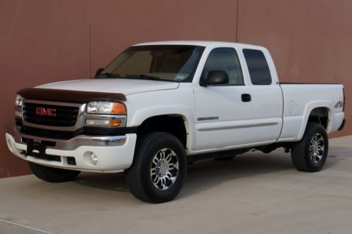 06 gmc sierra k2500hd slt 6.0l ext cab 4x4 leather bed liner cd player clean!!!!