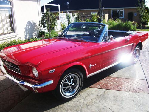 1965 ford mustand convertible, v8 red, black interior, good condition inside out