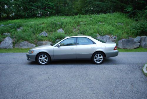 2000 lexus es300*serviced*best color*clean carfax*runs like new*loaded*low miles