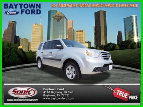 1 owner low miles cloth seats cd/mp3 low miles silver tan 3rd row we finance