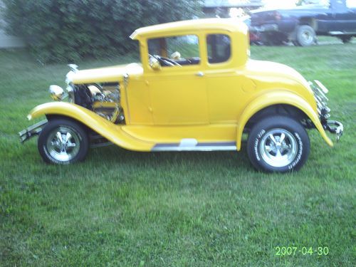 1931 ford model a hot rod   5 window coupe!