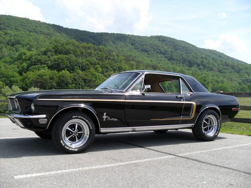 1968 ford mustang**beautiful car**low miles**numbers match**289--auto**must see