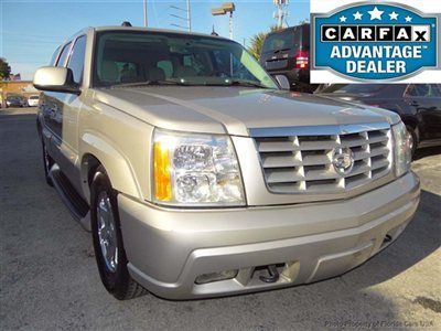 04 escalade low miles florida great condition runs excellent carfax certified