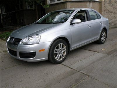 2007 jetta 2.5 silver one owner!! 38910 miles 5 speed!!  low reserve!!!