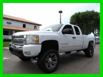 2008 white lifted 5.3l v8 z-71 4wd extended cab truck *20 in alloy wheels *fl