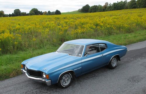 1972 heavy chevy, 350, 3-speed on the floor, blue with factory white stripes
