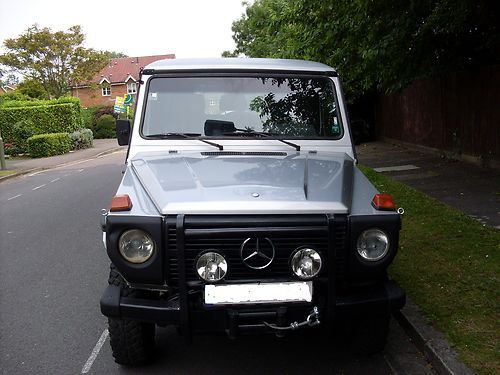 1987 mercedes 250gd gwagon left hand drive (shipping included )