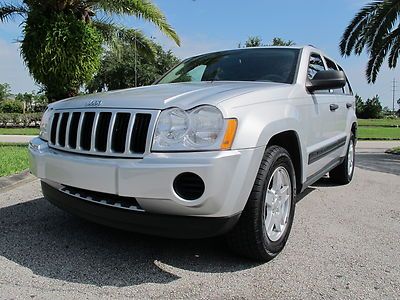 05 4door suv  leather new tires very clean low miles runs great low reserve