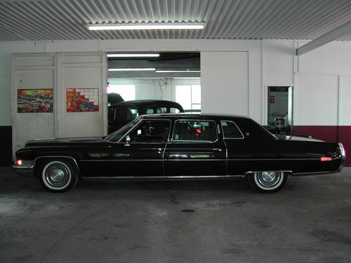Cadillac fleetwood limo
