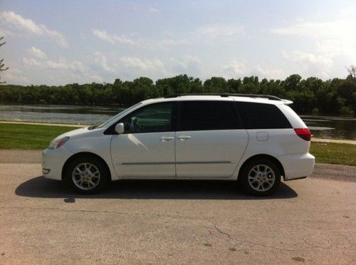2004 toyota sienna 5dr limited