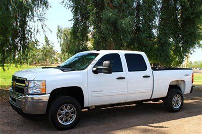 Extra clean 1 owner duramax diesel 4x4 with bedliner, factory tow - we finance