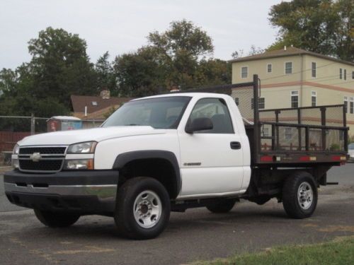 2007 chevy 2500 heavy duty stake body 1owner only44k clean runs great ready4work